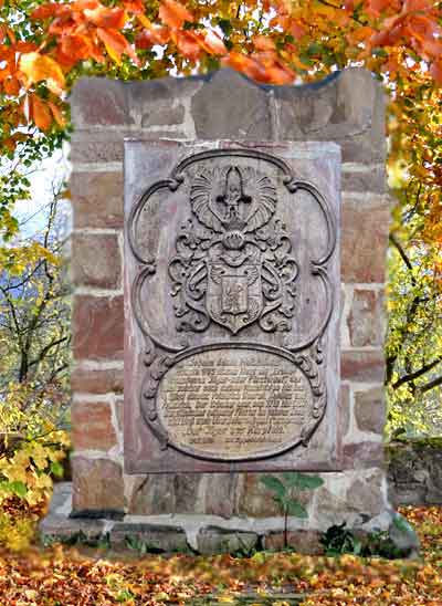 Gedenkstein "Jäger aus Churpfalz" iauf dem Friedhof in Argenthal